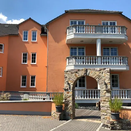 & Restaurant Bruehler Hof Hotell