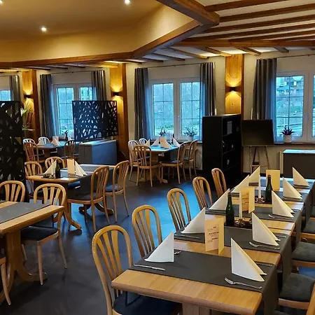 & Restaurant Bruehler Hof * Wintrich