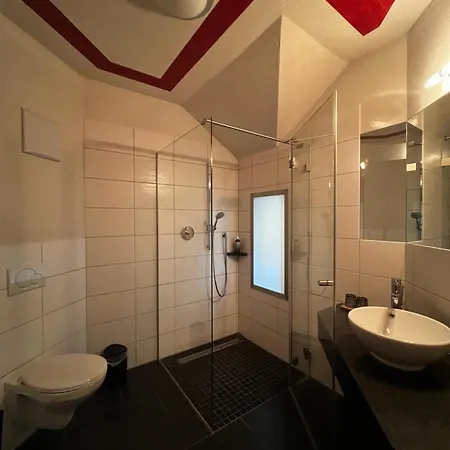 & Restaurant Bruehler Hof Hotel