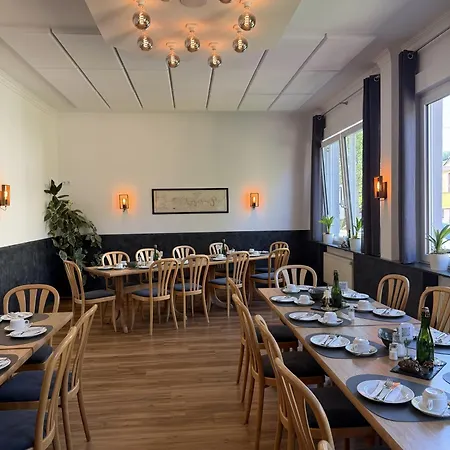& Restaurant Bruehler Hof Wintrich