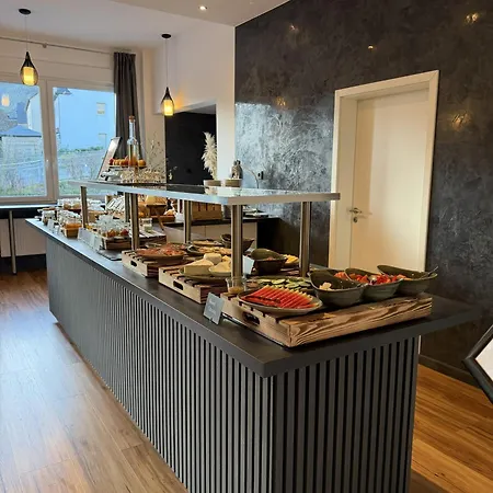 & Restaurant Bruehler Hof Hotel