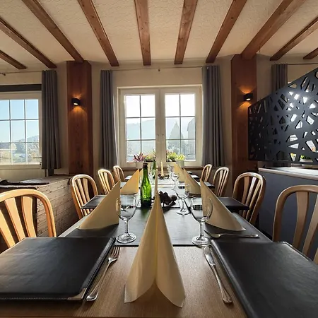 & Restaurant Bruehler Hof