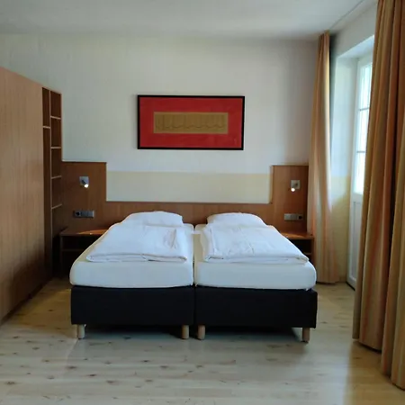 Hotel & Restaurant Bruehler Hof *
