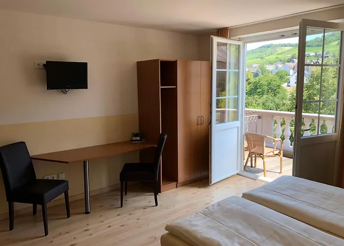 Hotel & Restaurant Bruehler Hof *