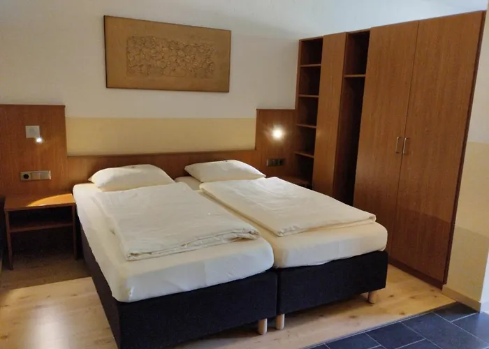 Hotel & Restaurant Bruehler Hof *